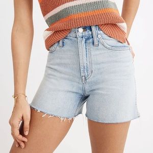 Madewell The Perfect Jean Short Highrise with 3.25” inseam in light wash